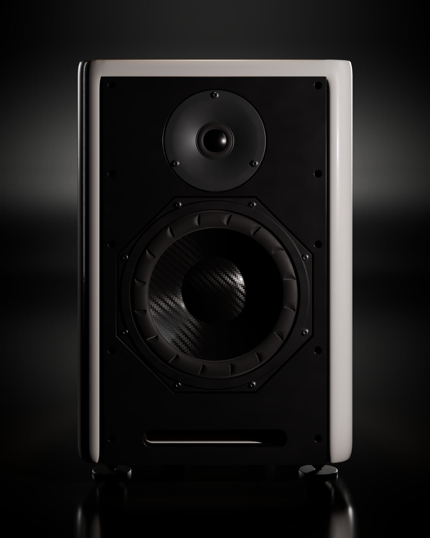 Opus I de frente, con el woofer de cono de carbono y el tweeter